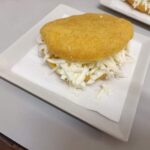 Arepa de queso costeño